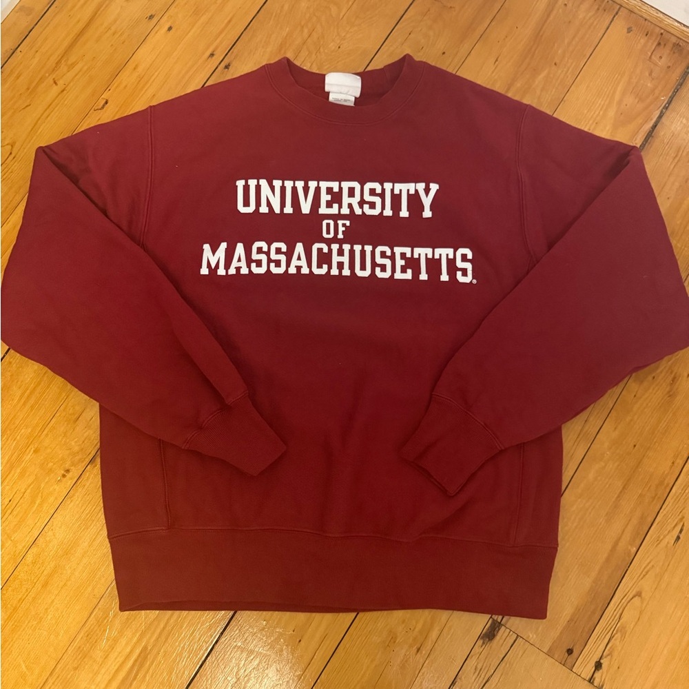 UMass Crewneck